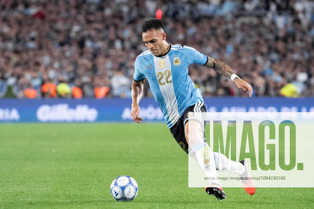 Lautaro Martinez of Argentina runs with the ball during the International Friendly, Länderspiel, Nationalmannschaft football match between Argentina and Benin, at the Estadio Monumental Antonio V. Liberti, on October 6, 2026, in Buenos Aires, Argentina. Richard Callis Fotoarena (Richard Callis SPP)