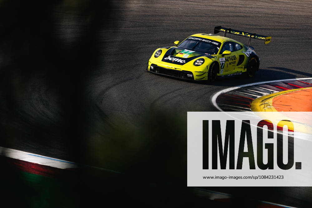 AUTO - ELMS - 4 HOURS OF PORTIMAO 2026 77 BERRY Martin (sgp), VAN EIJNDHOVEN Huub (ned), KING Harry (gbr), Proton Competition, Porsche 911 GT3 R LMGT3, LMGT3, action during the 4 Hours of Portimao 2026, 6th round of the 2026 European Le Mans Series on the Autodromo Internacional do Algarve from October 8 to 10, 2026 in Portimao, Portugal -