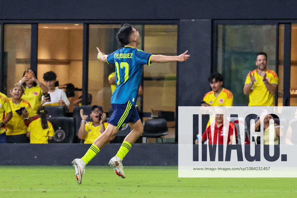 MIAMI, FL - OCTOBER 06: Samuel Velasquez 17 of Colombia celebrates a goal scored during an International Friendly, Länderspiel, Nationalmannschaft soccer match between Colombia and Peru at NU Stadium on October 06, 2026 in Miami, Florida.(Photo by Chris Arjoon Icon Sportswire) SOCCER: OCT 06 Colombia vs Peru Icon2610060000066