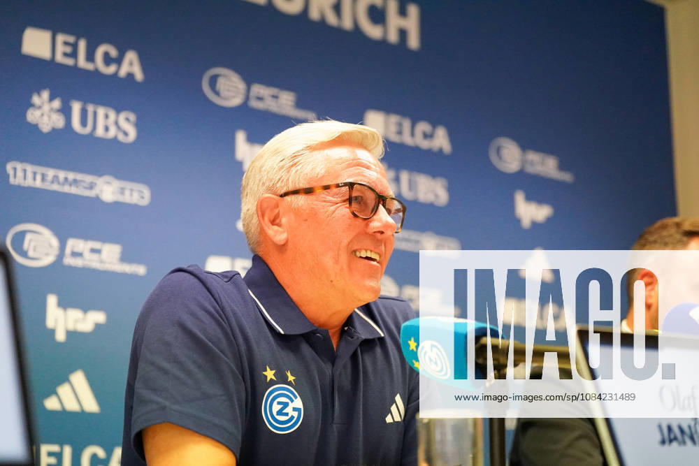 Switzerland, Zurich Soccer Grasshopper Club Zurich Introduction of Head Coach Olaf Janßen Press Conference Zurich Facial expressions, emotions, press conference, media