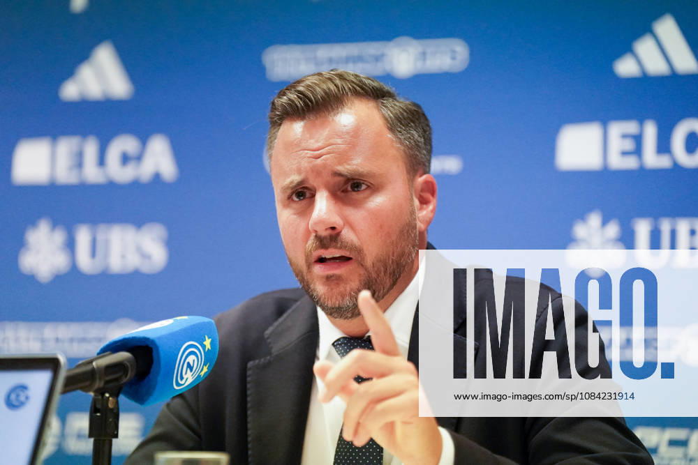 Ludovic Delechat, Chairman of the Board of Directors of Grasshopper Fussball AG (GFAG), at the Grasshopper Club Zurich (GCZ) press conference. Ludovic Delechat, GC Zurich, GCZ, Grasshoppers, President, Chairman of the Board of Directors, GFAG, Bridge Football Group, press conference, soccer, Super League, Zurich, media, facial expressions, emotion