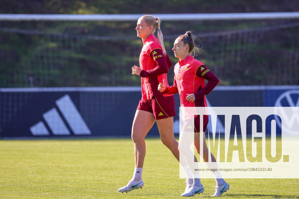 German Women s National Soccer Team Training Friendly Match: Germany vs. Australia Pictured, from left: Camilla Küver (Kuever) of Germany and Sophia Kleinherne of Germany