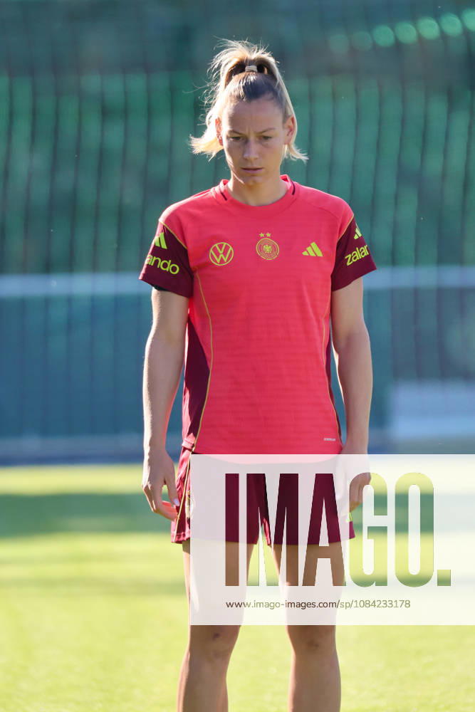 German Women s National Soccer Team Training Friendly Match: Germany vs. Australia Pictured: Sarai Linder, Germany