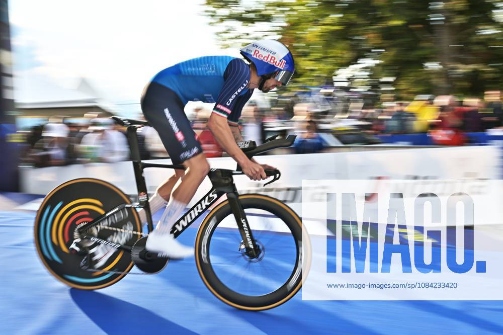 Italy s Mattia Cattaneo pictured at the start of the Men Elite Individual Time Trial race (22km) at the cycling UEC Road European Championships, in Ljubljana, Slovenia, on Wednesday 7 October 2026. The UEC Road European Championships are taking place from 02 to 07 October in Ljubljana, Slovenia. DAVIDxPINTENS x189062086x