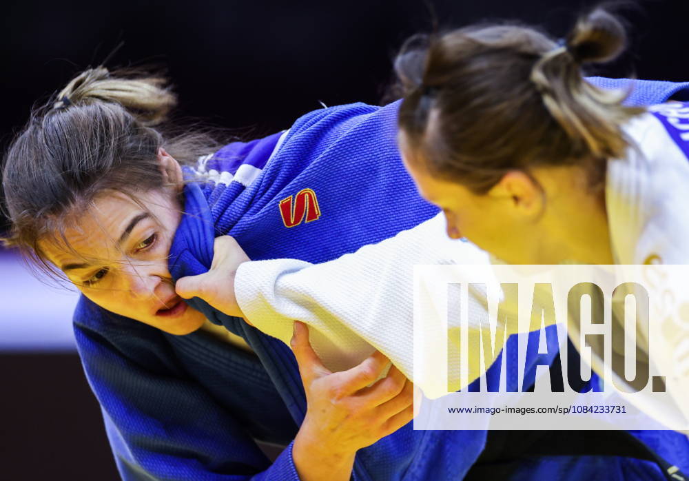 AZERBAIJAN, BAKU - OCTOBER 7, 2026: Renata Zachova (R) of the Czech Republic and Anna Kriza of Hugary compete in the womens -63 kg category at the National Gymnastics Arena during the 2026 World Judo Championships 2026 World Judo Championships In Baku - ZUMAt113 20261007_zaa_t113_393