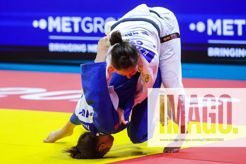 AZERBAIJAN, BAKU - OCTOBER 7, 2026: Renata Zachova (R) of the Czech Republic and Anna Kriza of Hugary compete in their -63 kg bout as part of the 2026 World Judo Championships at the National Gymnastics Arena 2026 World Judo Championships In Baku - ZUMAt113 20261007_zaa_t113_415
