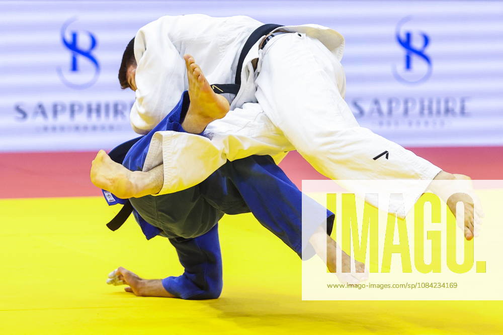 AZERBAIJAN, BAKU - OCTOBER 7, 2026: Omar Radzhabli (top) of Azerbaijan and Abylaikhan Zhubanazar of Kazakhstan compete in their -81 kg bout as part of the 2026 World Judo Championships at the National Gymnastics Arena. Mikhail Sinitsyn TASS 98915129