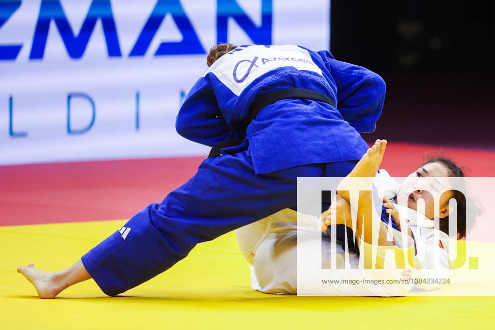 AZERBAIJAN, BAKU - OCTOBER 7, 2026: Lkhagvatogoogiin Enkhriilen (R) of Mongolia and Joanne van Lieshout of the Netherlands compete in their -63 kg bout as part of the 2026 World Judo Championships at the National Gymnastics Arena 2026 World Judo Championships In Baku - ZUMAt113 20261007_zaa_t113_436