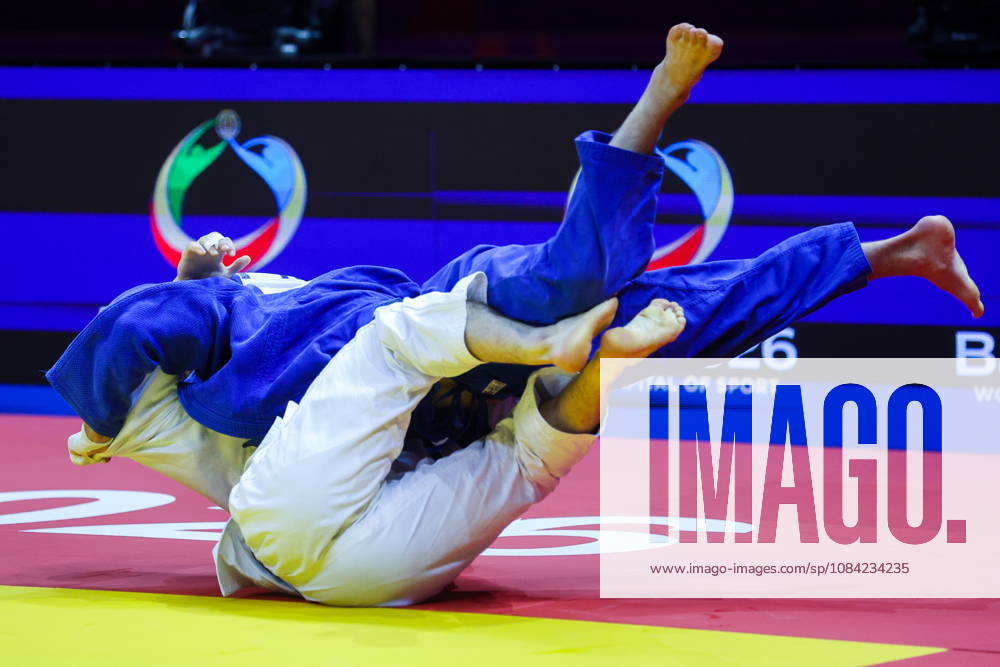 AZERBAIJAN, BAKU - OCTOBER 7, 2026: Abylaikhan Zhubanazar (top) of Kazakhstan and Omar Radzhabli of Azerbaijan compete in their -81 kg bout as part of the 2026 World Judo Championships at the National Gymnastics Arena. Mikhail Sinitsyn TASS 98914648