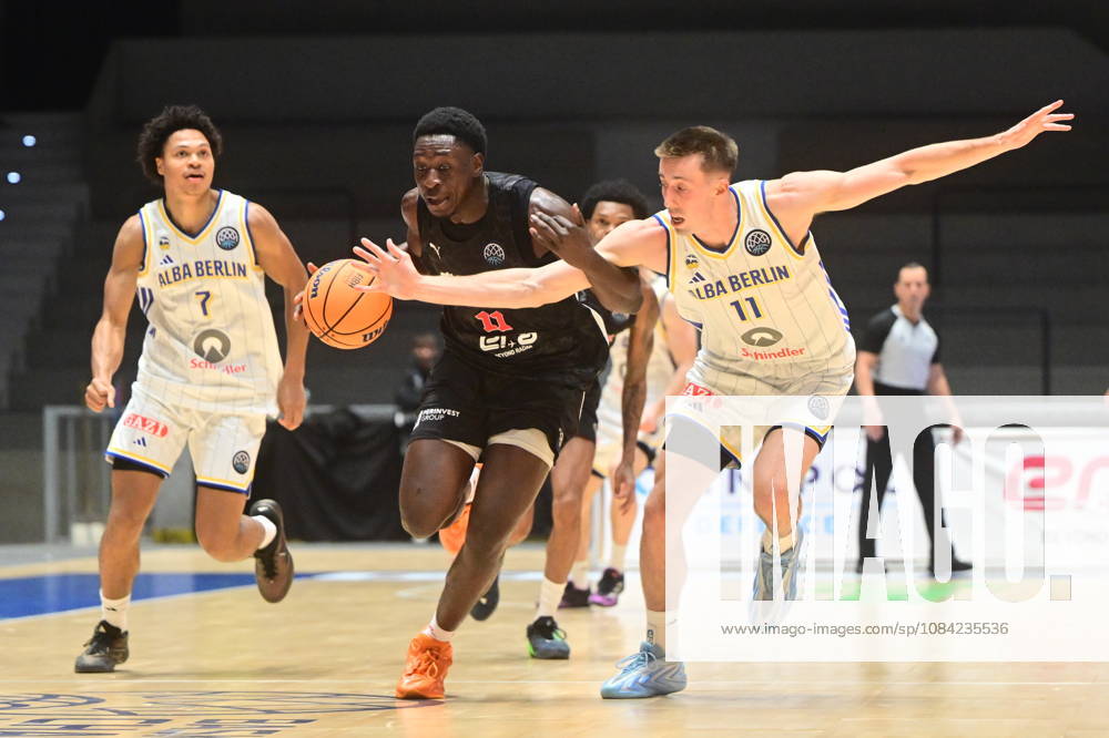 Men s basketball Champions League, group G, 1st round, match Slavia Praha NBK and Alba Berlin in Pardubice, Czech Republic, October 7, 2026. From left Jack Kayil of Alba Berlin, Nana Owusu-Anane of Slavia, Joe Wieskamp of Alba. (CTKxPhoto JosefxVostarek) CTKPhotoP2026100707575 CTKPhotoP2026100707575