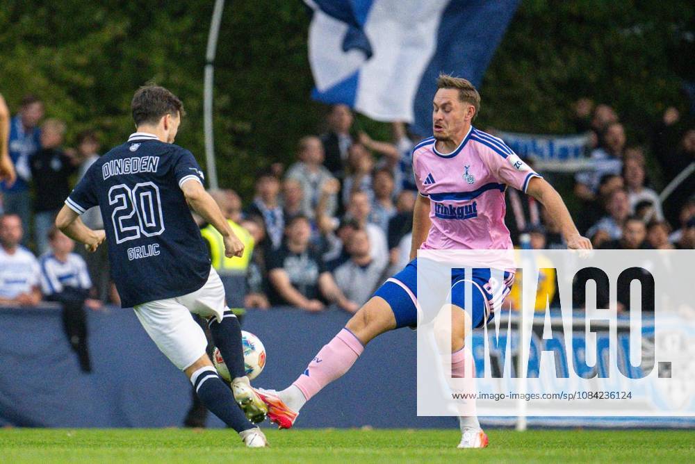 Lower Rhine Cup: SV Blau Weiß Dingden vs. MSV Duisburg ** FOR ** **Soccer Lower Rhine Cup: SV Blau Weiß Dingden vs. MSV Duisburg on October 7, 2026, at the Höingsweg sports field in Hamminkeln. Aljaz Casar, Duisburg. Copyright JakobxKlos