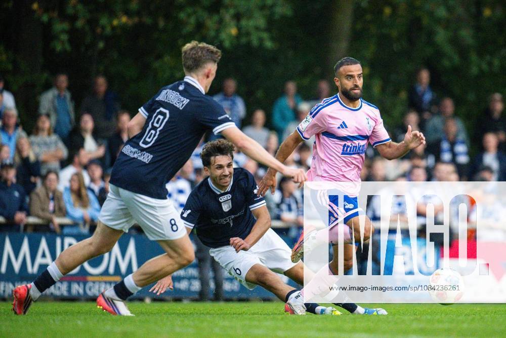 Lower Rhine Cup: SV Blau Weiß Dingden vs. MSV Duisburg ** FOR ** **Soccer Lower Rhine Cup: SV Blau Weiß Dingden vs. MSV Duisburg on October 7, 2026, at the Höingsweg sports field in Hamminkeln. Ramien Safi, Duisburg. Copyright JakobxKlos
