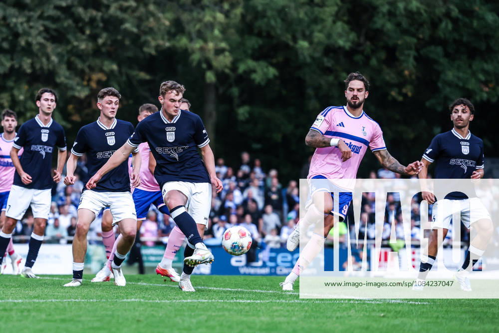 Sports, Soccer, FVN Lower Rhine Cup 2026–2027 Season, Round of 16: SV Blau Weiß Dingden vs. MSV Duisburg, October 7, 2026, Dingden Sports Field, Lex Tyger Lobinger, MSV Duisburg, 9 Hamminkeln, Dingden, Dingden Sports Field, North Rhine-Westphalia, Germany