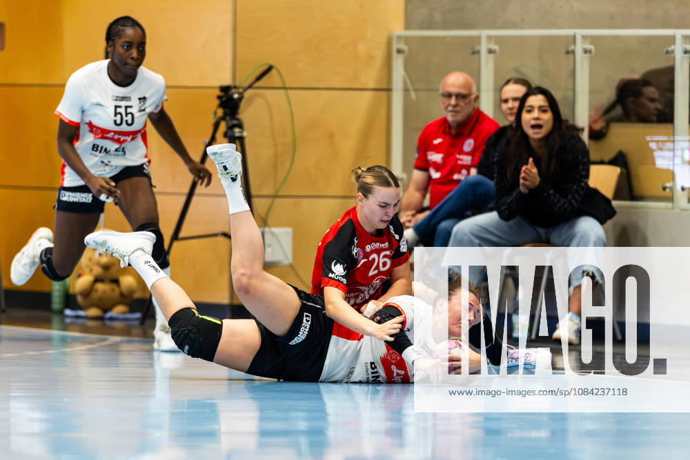 GER, Handball, Women, 2026–2027 Season, Alsco 1st Division, Matchday 5, Thüringer HC vs. HSG Blomberg Lippe, Diana Doegg Magnusdottir (HSG Blomberg Lippe), Anna Szabo (Thüringer HC), 26 99947 Bad Langensalza, Salza, Halle, Mehrz Sports Hall, Thuringia, Germany