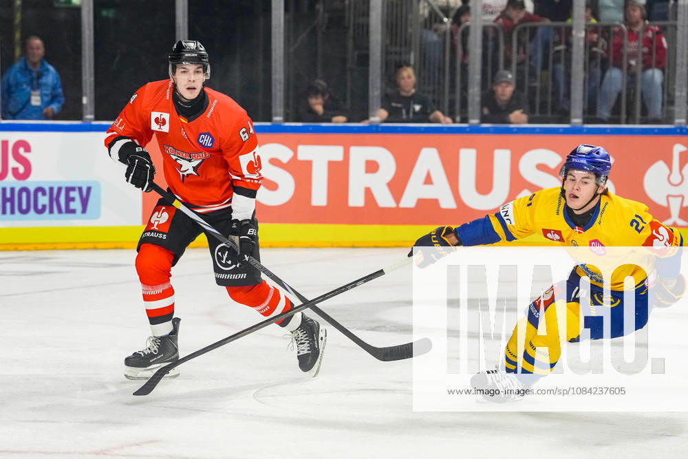 Ice Hockey CHL, Matchday 5: Kölner Haie vs. Herning Blue Fox on October 7, 2026, at the Lanxess Arena in Cologne. Noah Münzenberger (Cologne), left; Hjalte Kruse Thomsen (Herning), right