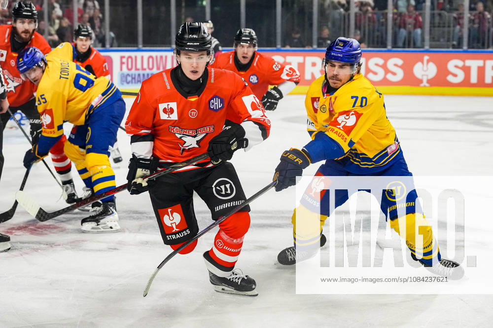 Ice Hockey CHL, Matchday 5: Kölner Haie vs. Herning Blue Fox on October 7, 2026, at the Lanxess Arena in Cologne. Carlos Händel (Cologne), left; Oliver Otto and Einar Kiljunen (Herning), right