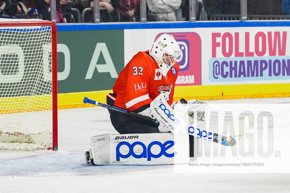 Ice Hockey CHL, Matchday 5: Kölner Haie vs. Herning Blue Fox on October 7, 2026, at the Lanxess Arena in Cologne. Nico Wiens of Cologne takes a shot on goal.