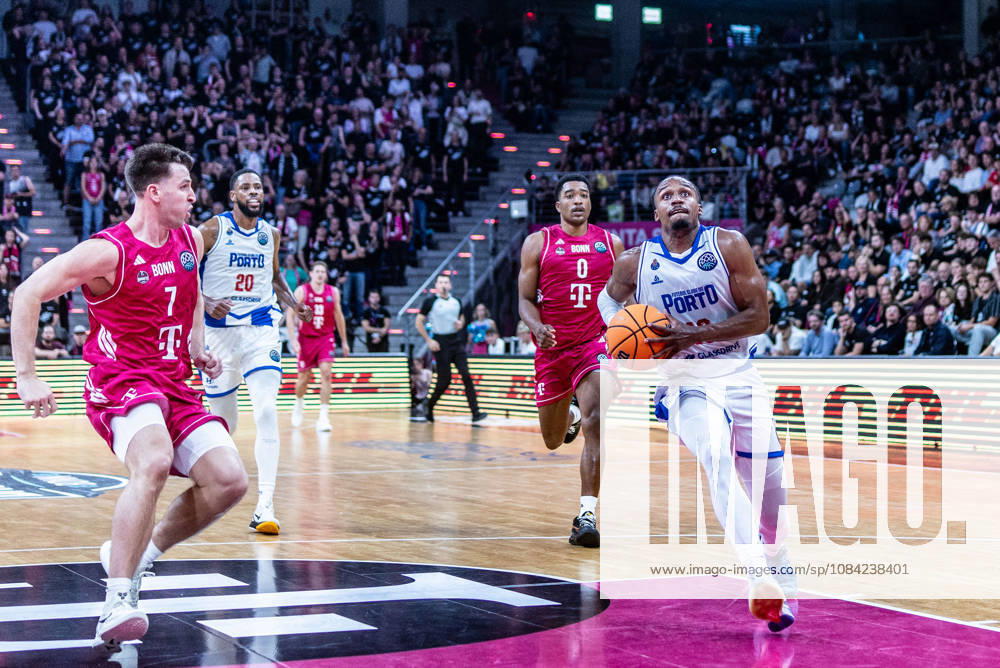 James Woodard (FC Porto), 10 vs. former SYNTAINICS MBC player Marcus Foster (Telekom Baskets Bonn), 00; Grayson Murphy (Telekom Baskets Bonn), 07; Xeyrius Williams (FC Porto), 20; Telekom Baskets Bonn vs. FC Porto, Basketball, Basketball Champions League, Matchday 1, 2026–2027, October 7, 2026 Telekom Baskets Bonn vs. FC Porto, Basketball, Basketball Champions League, Matchday 1, 2026–2027, October 7, 2026 Bonn