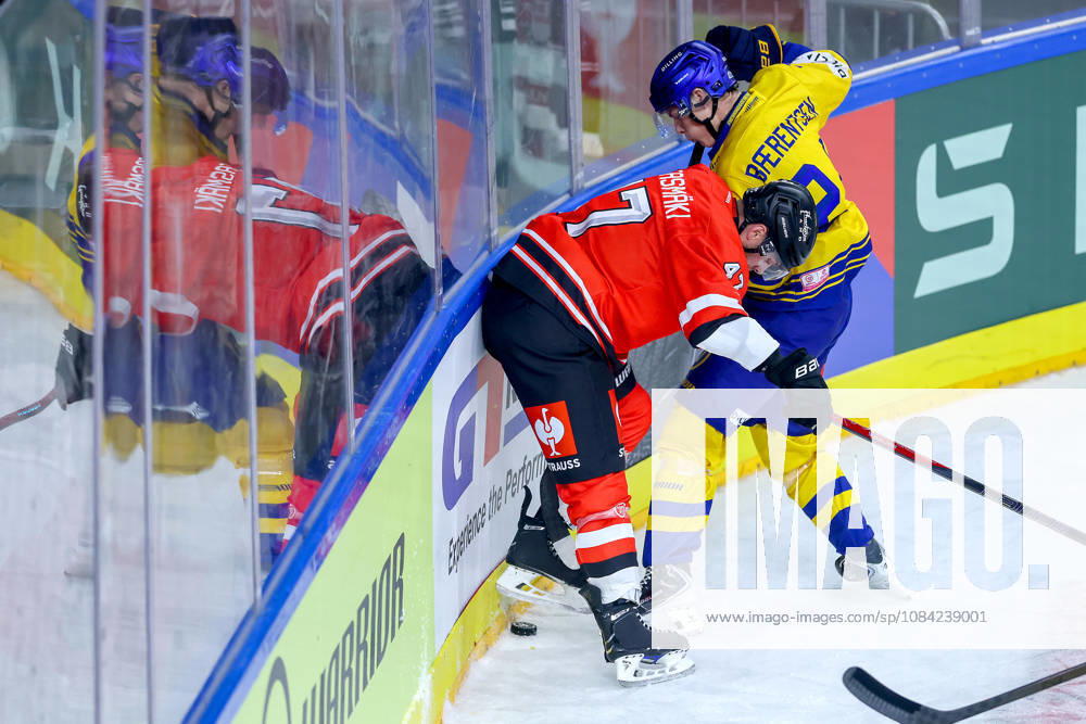 Ice Hockey, CHL, Kölner Haie vs. Blue Fox Herning, Champions Hockey League 2026–27, Matchday 5, 2026–27 Season, Lanxess Arena, Cologne; Veli Matti Vittasmäki of the Kölner Haie (No. 47) battles Lasse Baerentsen of Blue Fox Herning (No. 24); North Rhine-Westphalia, Germany