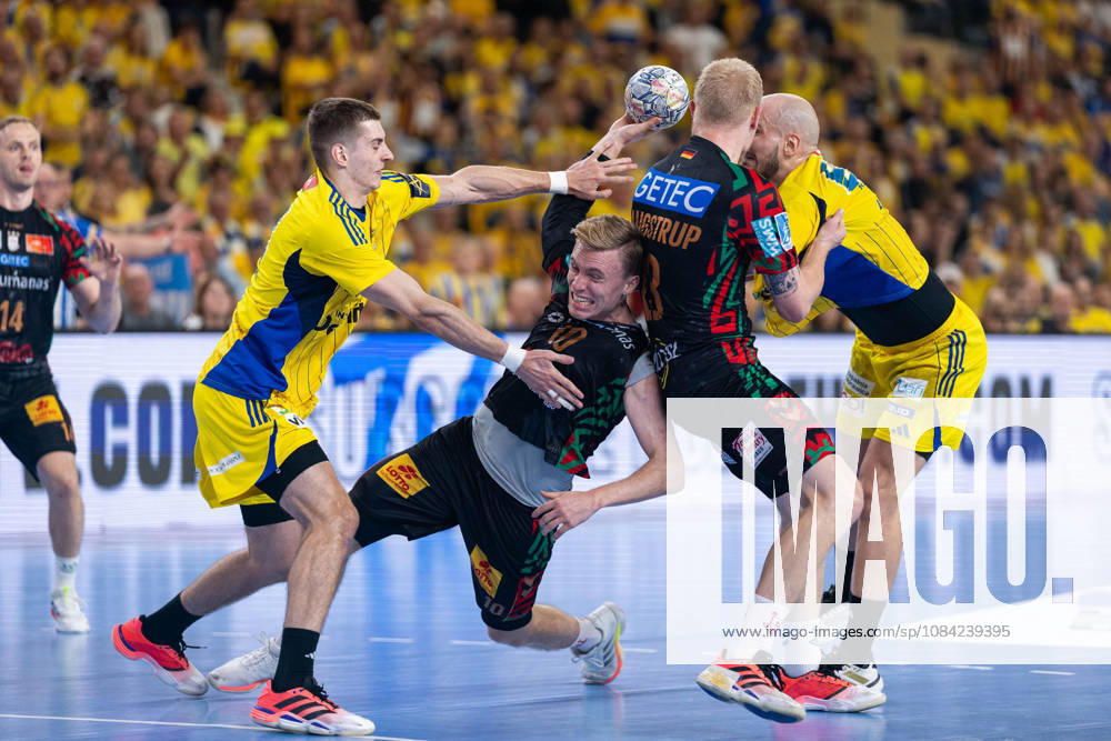 Gisli Thorgeir Kristjansson during the EHF Champions League Group F match between Industria Kielce nad SC Magdeburg at Hala Legionow on October 2, 2026 in Kielce, Poland --- Pilka reczna. EHF Liga Mistrzow. Industria Kielce - SC Magdeburg. (Photo by Igor Jakubowski Arena Akcji) NEWSPIX.PL --- newspix.pl