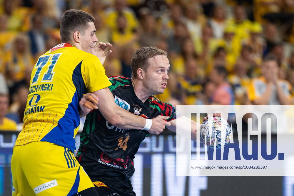 Omar Ingi Magnusson Kiryl Rabchynski during the EHF Champions League Group F match between Industria Kielce nad SC Magdeburg at Hala Legionow on October 2, 2026 in Kielce, Poland --- Pilka reczna. EHF Liga Mistrzow. Industria Kielce - SC Magdeburg. (Photo by Igor Jakubowski Arena Akcji) NEWSPIX.PL --- newspix.pl