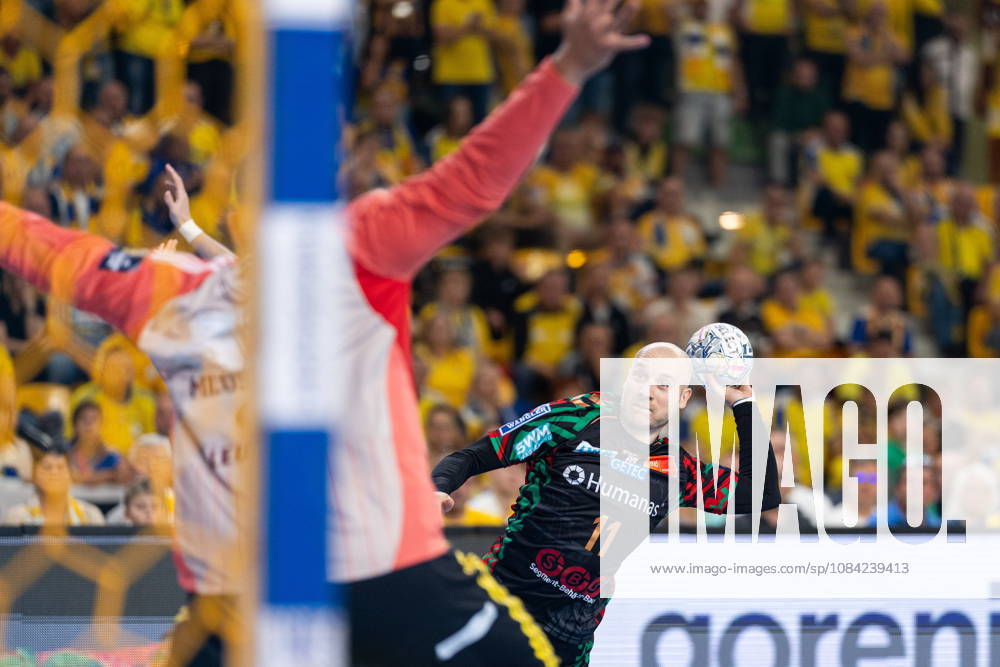 Daniel Pettersson during the EHF Champions League Group F match between Industria Kielce nad SC Magdeburg at Hala Legionow on October 2, 2026 in Kielce, Poland --- Pilka reczna. EHF Liga Mistrzow. Industria Kielce - SC Magdeburg. (Photo by Igor Jakubowski Arena Akcji) NEWSPIX.PL --- newspix.pl