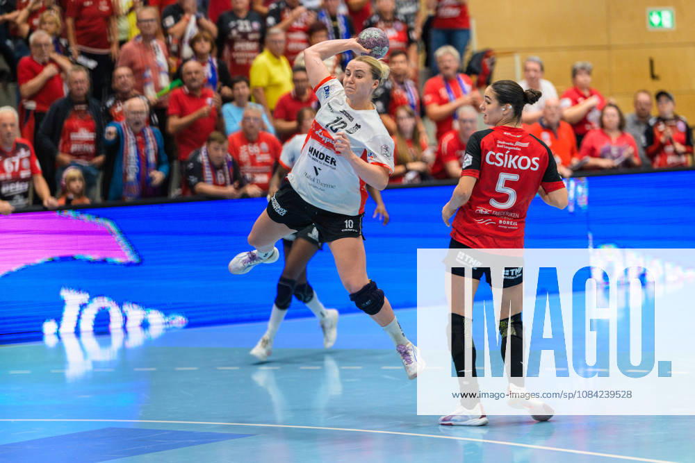 Maxi Muehlner, HSG Blomberg Lippe, 10; Luca Csikos, Thueringer HC, 05 GER; Thueringer HC vs. HSG Blomberg Lippe, Handball, Alsco Women s Handball Bundesliga, 2026–2027 Season, Matchday 5, Sunday, 7:30 p.m., October 7, 2026 GER, Thuringer HC vs. HSG Blomberg Lippe, Handball, Alsco Women’s Handball Bundesliga, 2026–2027 season, Matchday 5, Sunday, 7:30 p.m., October 7, 2026, Bad Langensalza