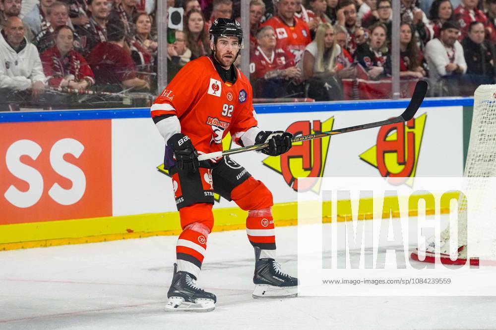 Ice Hockey CHL, Matchday 5: Kölner Haie vs. Herning Blue Fox on October 7, 2026, at the Lanxess Arena in Cologne. Top scorer: Marcel Noebels (Cologne)