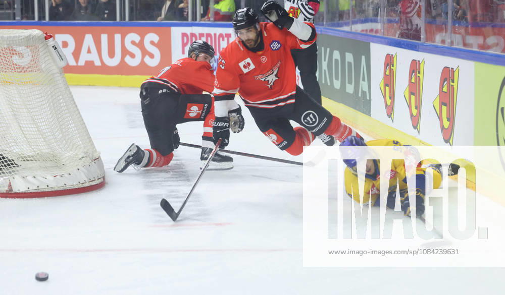 V l Carlos Haendel, Cologne Sharks 07; Luca Muenzenberger, Cologne Sharks 75; Artturi Toivola, Herning Blue Fox 95 GER, Cologne Sharks vs. Herning Blue Fox, Ice Hockey, DEL, 2026–2027 Season, October 7, 2026 GER, Cologne Sharks vs. Herning Blue Fox, Ice Hockey, DEL, 2026–2027 Season, October 7, 2026 Germany