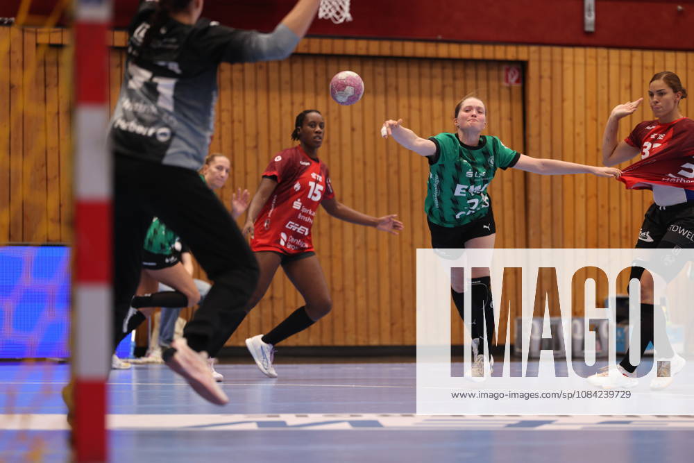 GER, Bensheim, HSG Bensheim Flames vs. Vfl Oldenburg, Alsco Women s Handball Bundesliga, Handball, DHB, 2026–2027 Season, Weststadthalle Bensheim, Matchday 5 in pictures: from left, Laurentia Wolff, VfL Oldenburg Women’s Handball, 24. DFB and DFL regulations prohibit any use of photographs as image sequences and or quasi-video