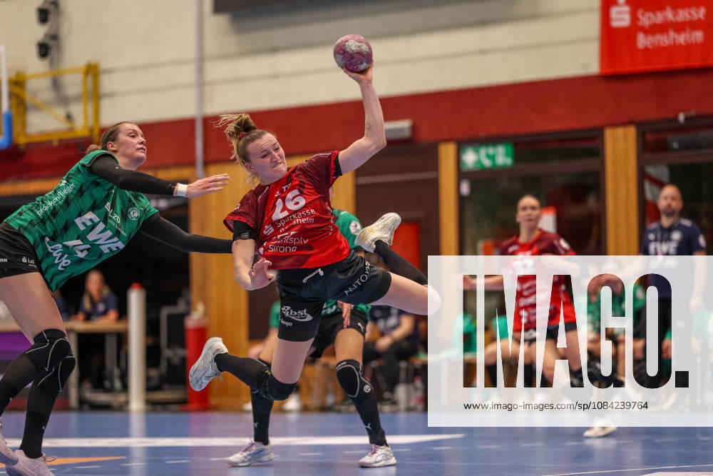 GER, Bensheim, HSG Bensheim Flames vs. Vfl Oldenburg, Alsco Women s Handball Bundesliga, Handball, DHB, 2026–2027 Season, Weststadthalle Bensheim, Matchday 5 in pictures (from left): Cara Reuthal, Bensheim Flames Women 26. DFB and DFL regulations prohibit any use of photographs as image sequences and or quasi-video