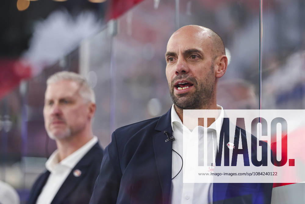 Ice hockey, Eishockey - CHL, EC RBS vs Berlin SALZBURG,AUSTRIA,07.OCT.26 - ICE HOCKEY - CHL, Champions Hockey League, group stage, EC Red Bull Salzburg vs Eisbaeren Berlin. Image shows head coach Alan Letang (EC RBS). GEPAxpictures Geieregger