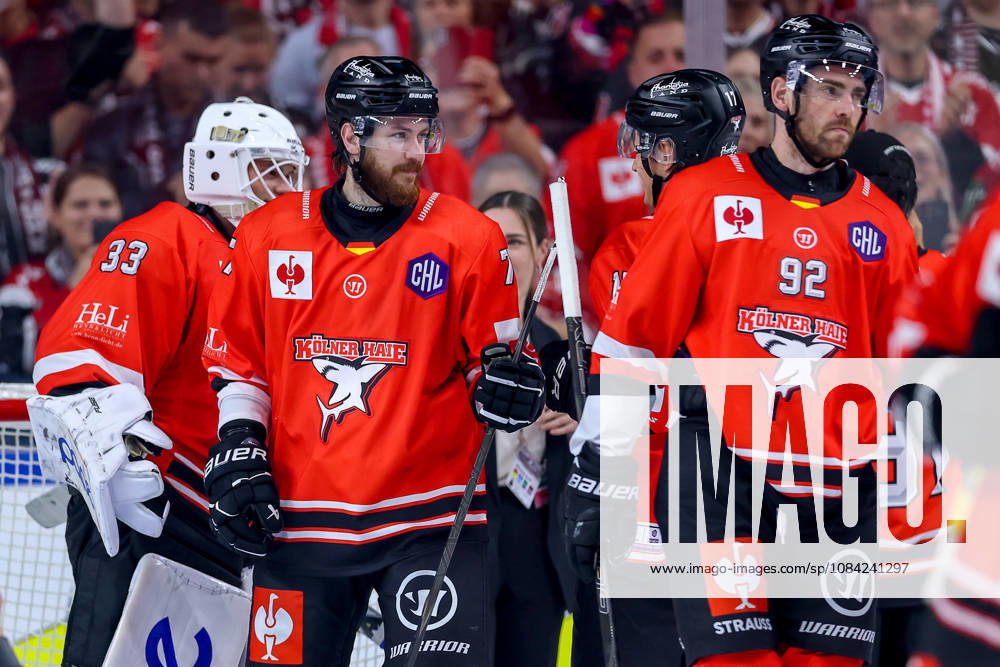 Ice Hockey, CHL, Kölner Haie vs. Blue Fox Herning, Champions Hockey League 2026–27, Matchday 5, 2026–27 Season, Lanxess Arena, Cologne: Celebrations after the 3–0 victory. Goalie Nico Wiens (Cologne Sharks 33), Ryan MacInnis (Cologne Sharks 77), Marcel Noebels (Cologne Sharks 92), North Rhine-Westphalia, Germany