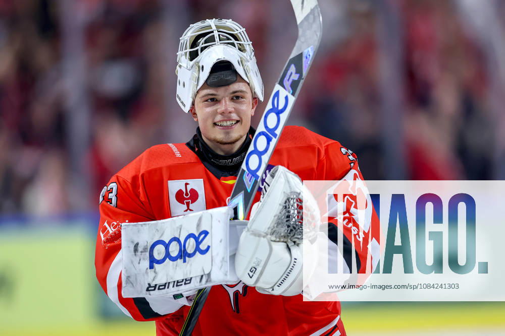 Ice Hockey, CHL, Kölner Haie vs. Blue Fox Herning, Champions Hockey League 2026–27, Matchday 5, 2026–27 Season, Lanxess Arena, Cologne; Goalie Nico Wiens of the Kölner Haie, 33, in high spirits, celebrating the 3–0 victory; North Rhine-Westphalia, Germany