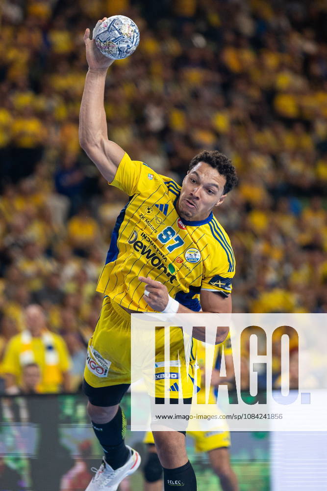 Theo Monar during the EHF Champions League Group F match between Industria Kielce nad SC Magdeburg at Hala Legionow on October 2, 2026 in Kielce, Poland --- Pilka reczna. EHF Liga Mistrzow. Industria Kielce - SC Magdeburg. (Photo by Igor Jakubowski Arena Akcji) NEWSPIX.PL --- newspix.pl