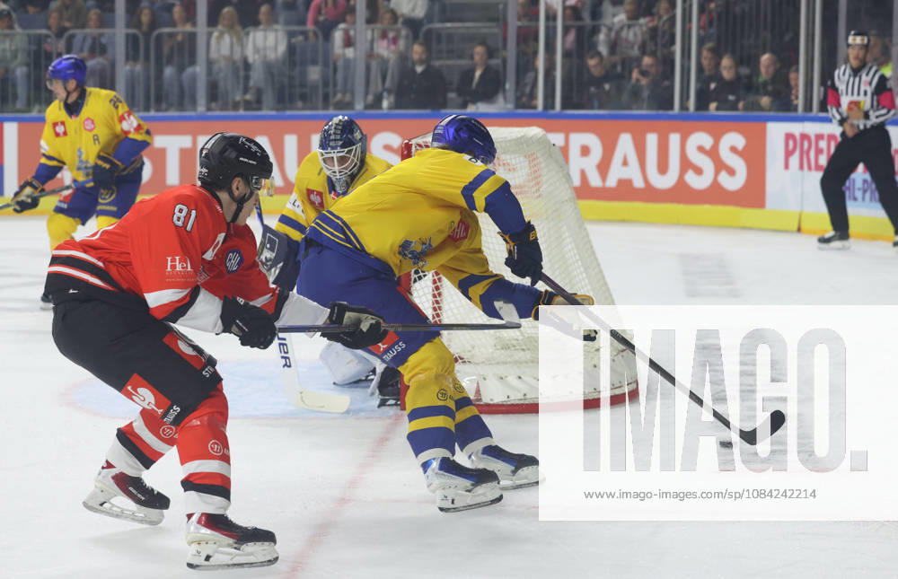 From left: Mateu Spath, Cologne Sharks 81; Jaenis Fecers, Herning Blue Fox 35; Lukas Bang, Herning Blue Fox 29; in the background, Emil Kristensen, Herning Blue Fox 28 GER, Cologne Sharks vs. Herning Blue Fox, ice hockey, DEL, 2026–2027 season, October 7, 2026 GER, Cologne Sharks vs. Herning Blue Fox, Ice Hockey, DEL, 2026–2027 season, October 7, 2026 Germany