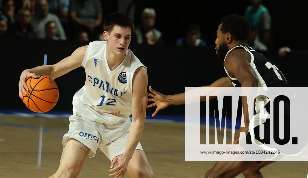 Subotica(Serbia) KK Spartak Subotica-SC Rasta Vechta men s Basketball Champions Leaugue Marko Tofoski (L) Spartak :