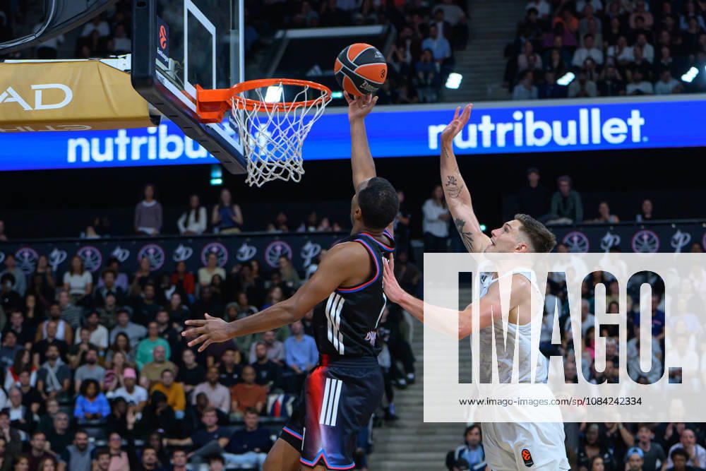 EuroLeague 2026, Paris Basketball vs LDLC ASVEL Villeurbanne, Basketball TJ Warren of Paris Basket and NATHAN SESTINA of ASVEL during the EuroLeague 2026 match between Paris Basketball and LDLC ASVEL Villeurbanne at Adidas Arena on October 07, 2026 in Paris, France. Paris Adidas Arena France