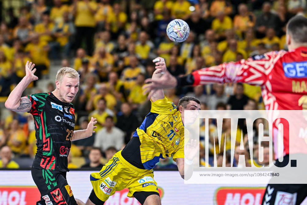KIELCE UL. BOCZNA ( POLAND ) PILKA RECZNA MEZCZYZN ( HANDBALL MEN S ) LIGA MISTRZOW - FAZA GRUPOWA ( MEN S EHF CHAMPIONS LEAGUE - GROUP PHASE ) MECZ INDUSTRIA KIELCE - SC MAGDEBURG ( GAME ) NZ MAGNUS SAGSTRUP JENSEN BENOIT KOUNKOUD FOTO MICHAL STANCZYK CYFRASPORT NEWSPIX.PL --- Newspix.pl 20261007CSMS0011