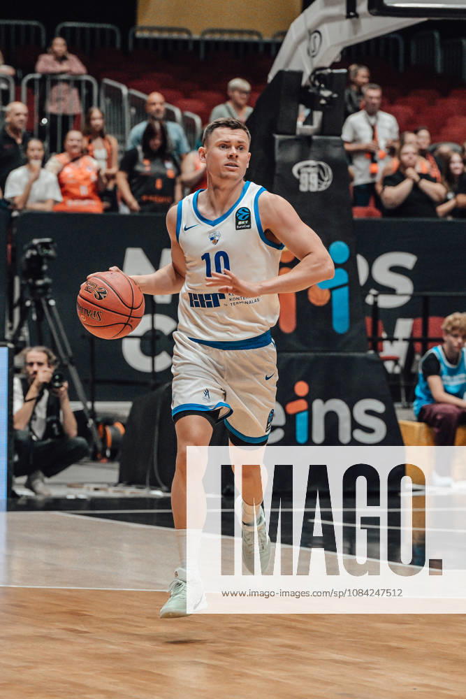 Game Day 2 of the Basketball Eurocup: Niners Chemnitz vs. Klaipedos Neptunas, October 7, 2026, starting at 7:00 p.m., Chemnitz, Chemnitz Arena. Pictured: No. 10 Elvar Fridkriksson. Game Day 2 of the Basketball Eurocup: Niners Chemnitz vs. Klaipedos Neptunas. Chemnitz, Saxony, Germany