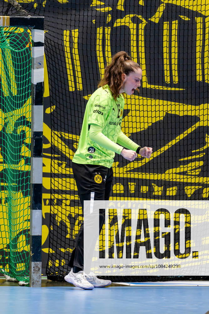 Dortmund, October 7, 2026, Handball, Women s, Alsco Women s Handball Bundesliga, Matchday 5, BVB Borussia Dortmund vs. Buxtehuder SV, Sarah Wachter (BVB) celebrates after a save, Dortmund Sporthalle Wellinghofen, North Rhine-Westphalia, Germany