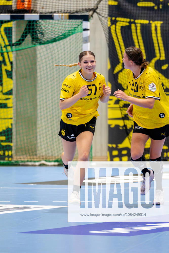 Dortmund, October 7, 2026, Handball, Women s, Alsco Handball Bundesliga Women, Matchday 5, BVB Borussia Dortmund vs. Buxtehuder SV, Nora Lueg (BVB) celebrates after scoring a goal, Dortmund Sporthalle Wellinghofen, North Rhine-Westphalia, Germany
