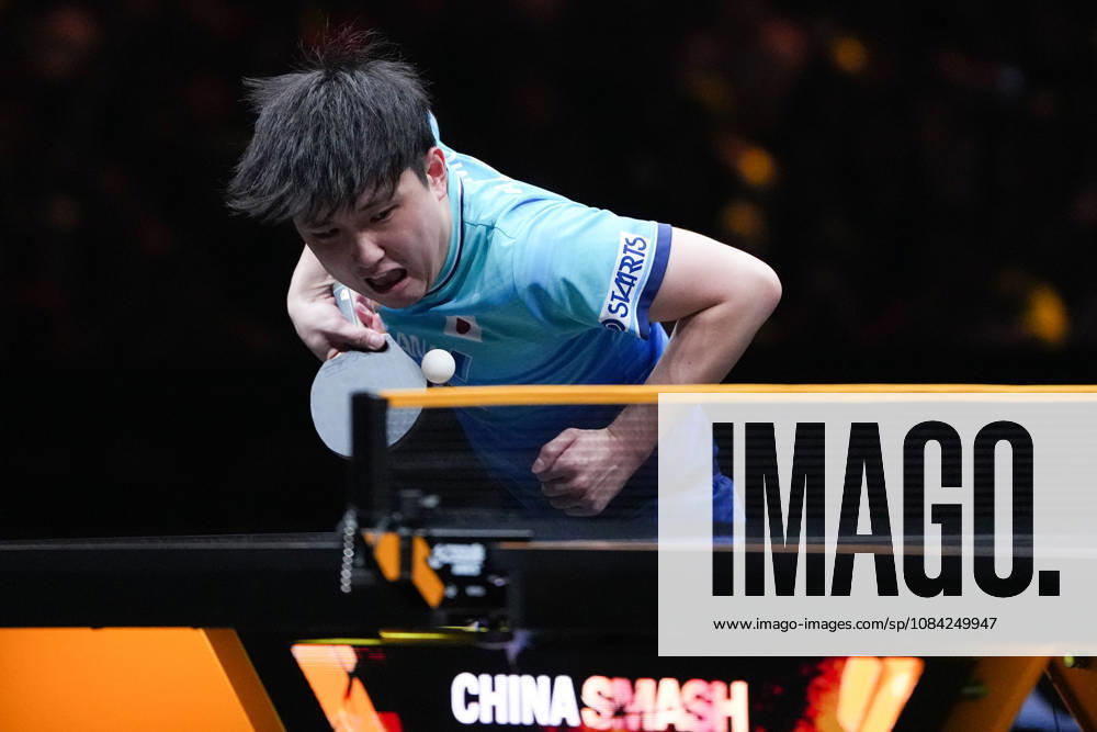 (261008) -- BEIJING, Oct. 8, 2026 -- Harimoto Tomokazu of Japan serves during the men s singles round of 16 match between Zhou Qihao of China and Harimoto Tomokazu of Japan at 2026 World Table tennis, Tischtennis (WTT) China Smash in Beijing, China, Oct. 8, 2026. ) (SP)CHINA-BEIJING-TABLE TENNIS-WTT-CHINA SMASH-MEN S SINGLES (CN) JuxHuanzong