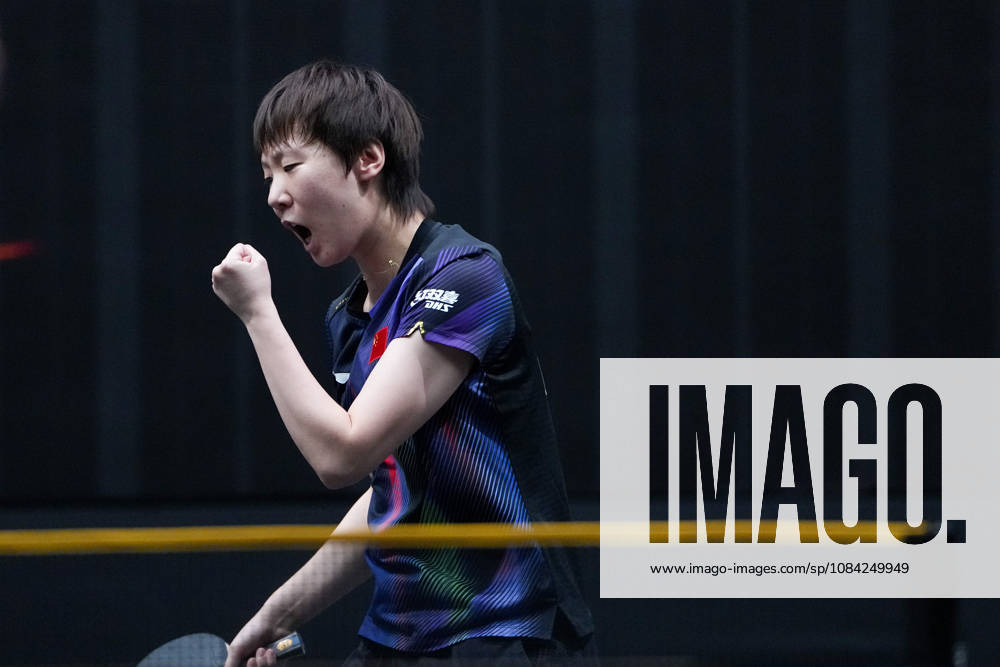 (261008) -- BEIJING, Oct. 8, 2026 -- Wang Manyu of China celebrates scoring during the women s singles round of 16 match between Wang Manyu of China and Shi Xunyao of China at 2026 World Table tennis, Tischtennis (WTT) China Smash in Beijing, China, Oct. 8, 2026. ) (SP)CHINA-BEIJING-TABLE TENNIS-WTT-CHINA SMASH-WOMEN S SINGLES (CN) JuxHuanzong