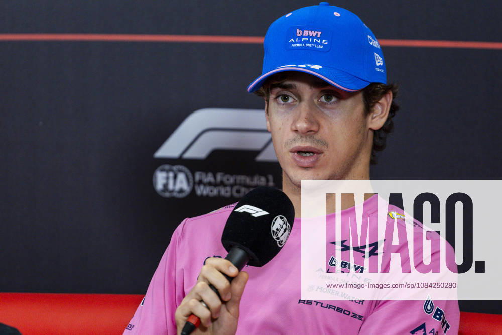 F1 - SINGAPORE GRAND PRIX 2026 COLAPINTO Franco (arg), Alpine F1 Team A526, portrait, pre-event press conference, PK, Pressekonferenz during the 2026 Formula 1 Singapore Grand Prix, 17th round of the 2026 Formula One World Championship, WM, Weltmeisterschaft from October 9 to 11, 2026 on the Marina Bay Street Circuit, in Singapore, Singapore - SingaporeSingapore