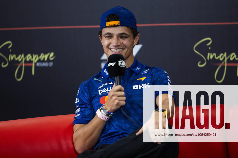 F1 - SINGAPORE GRAND PRIX 2026 NORRIS Lando (gbr), McLaren F1 Team MCL40, portrait, pre-event press conference, PK, Pressekonferenz during the 2026 Formula 1 Singapore Grand Prix, 17th round of the 2026 Formula One World Championship, WM, Weltmeisterschaft from October 9 to 11, 2026 on the Marina Bay Street Circuit, in Singapore, Singapore - SingaporeSingapore