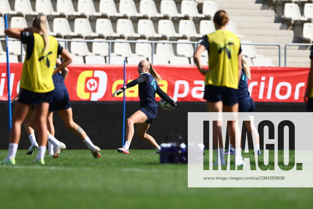The women s national soccer team is preparing for the World Cup qualifier in Bucharest, Romania, October 8, 2026. Selma Panengstuen during a training session at Stadionul Arcul de Triumf, for the World Cup qualifying match against Romania. Photo: Nikola Krstic, NTB Romania, Bucharest. . RESTRICTED USE FOR BETTING COMPANIES