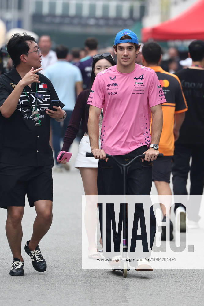 F1 Singapore Grand Prix 2026 Previews Franco Colapinto of Alpine ahead of the Formula 1 Singapore Grand Prix at Marina Bay Street Circuit in Singapore on October 8, 2026. Singapore Singapore