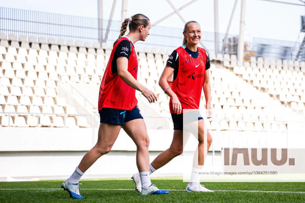 Frida Maanum of the Norwegian women’s national soccer team during a training session on October 8, 2026 in Bucharest. Photo by Marius Simensen, BILDBYRAN. Cop 238 bbeng women FIFA Women’s World Cup qualifier soccer football Norway practice training