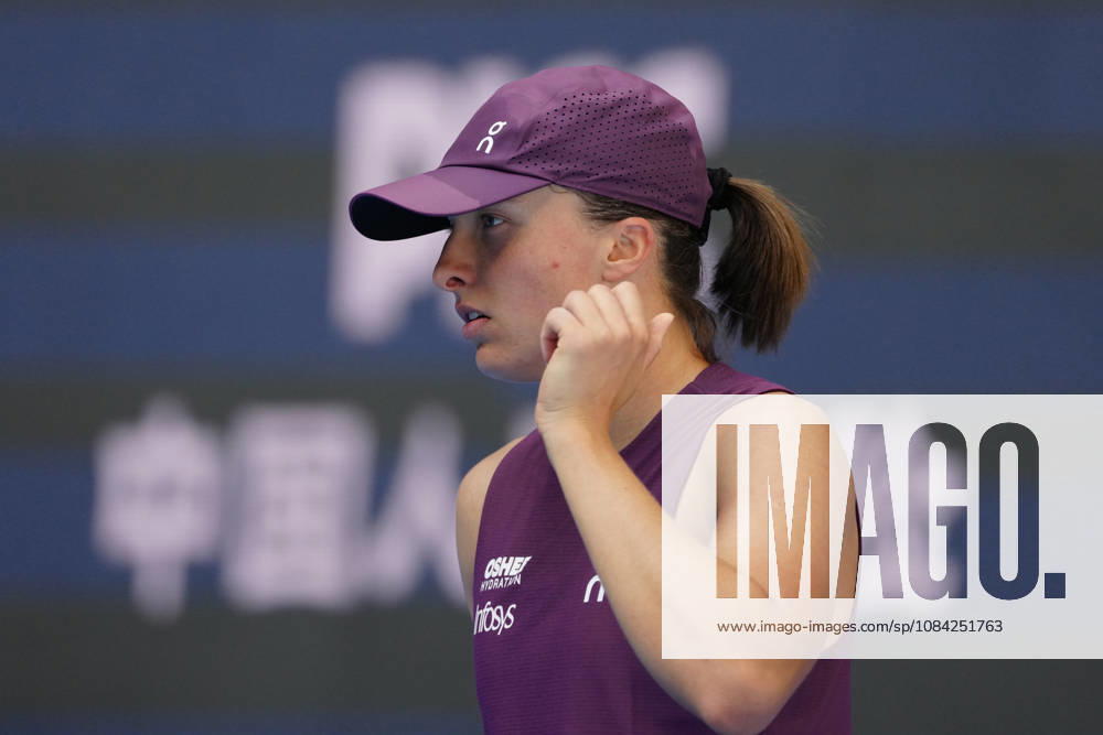 2026 China Open Women s Singles Round of 16 match in Beijing, China - 7 Oct 2026 Iga Swiatek of Poland plays against Iva Jovic of the United States (Not in view) during Women s Singles Round of 16 match on day eight of China Open at the National Tennis Center. Beijing China
